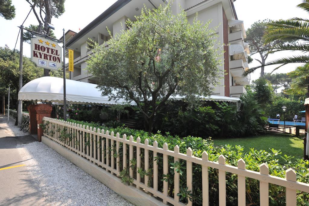 Hotel Kyrton Forte dei Marmi Exterior photo